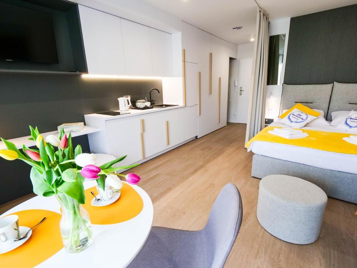 Mk Apartamenty Zlocisty Kołobrzeg Exterior foto